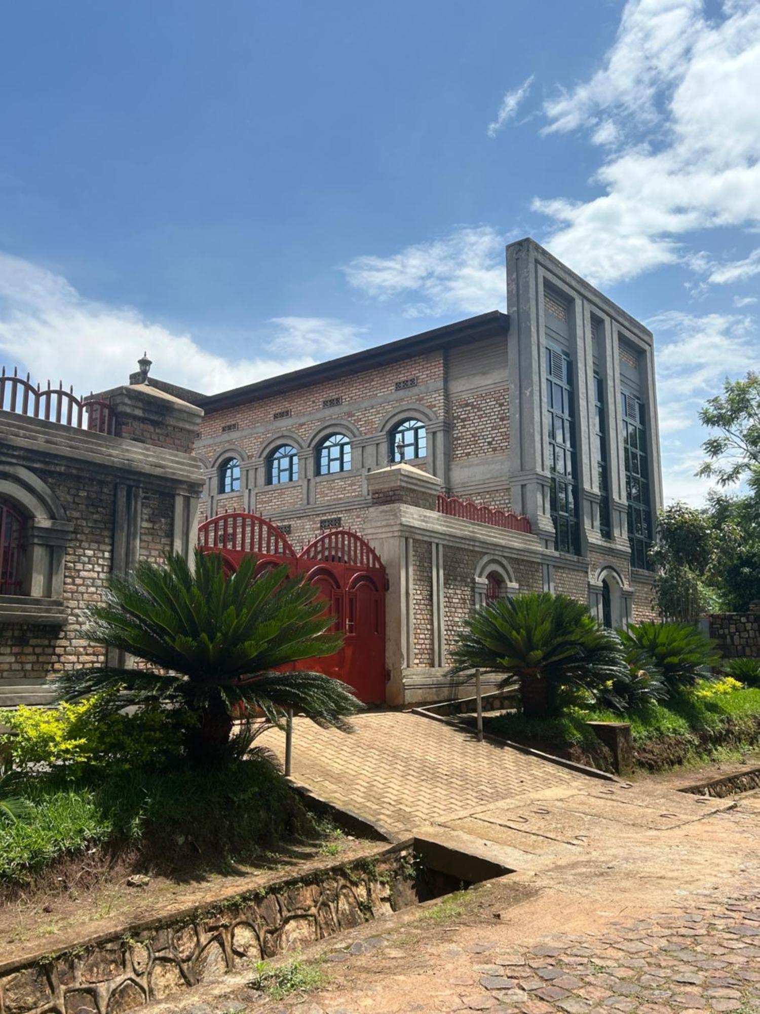 Stany'S Apartments Butare Exterior photo